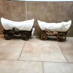 Antique collectable Conestoga Ameeicana Wagons